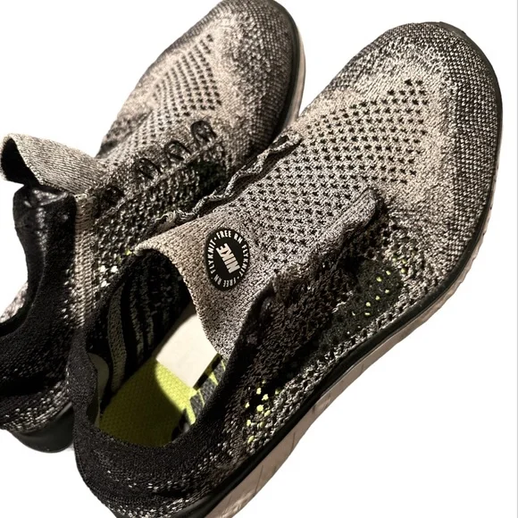 Nike Free RN Flyknit / Men's Size 7 Running Shoes Black Gray Oreo - Picture 2 of 7